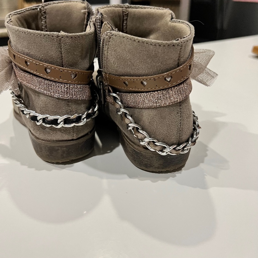 cool girl ankle boots